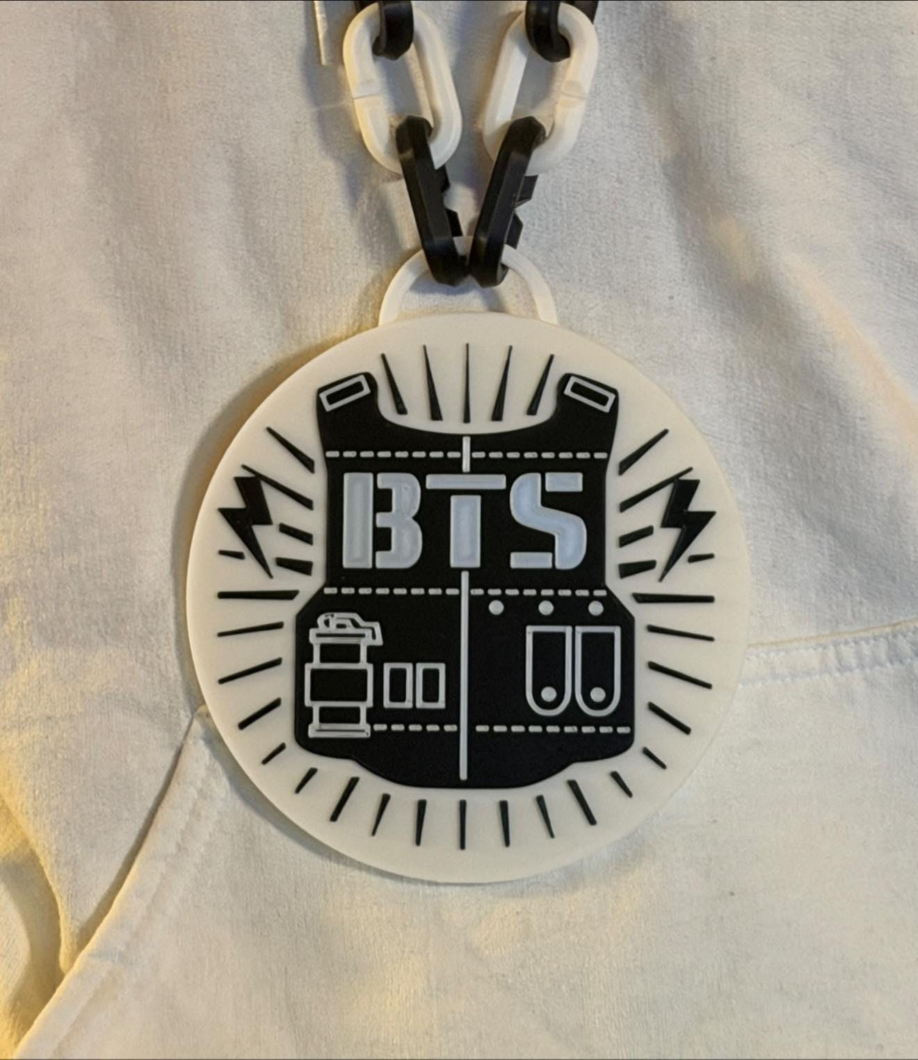 BTS Chain Necklace product photo 5