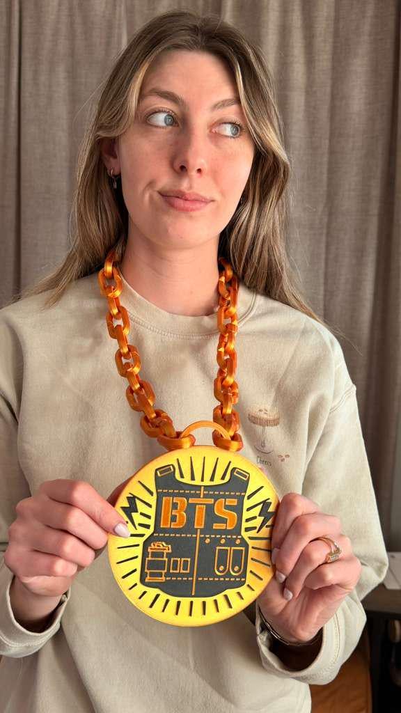 BTS Hype Chain Necklace product photo 2